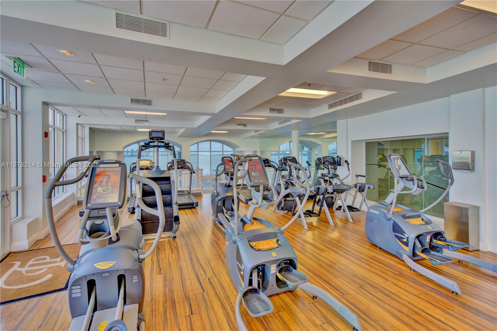 808 Brickell Key Dr #3106, Miami FL 33131