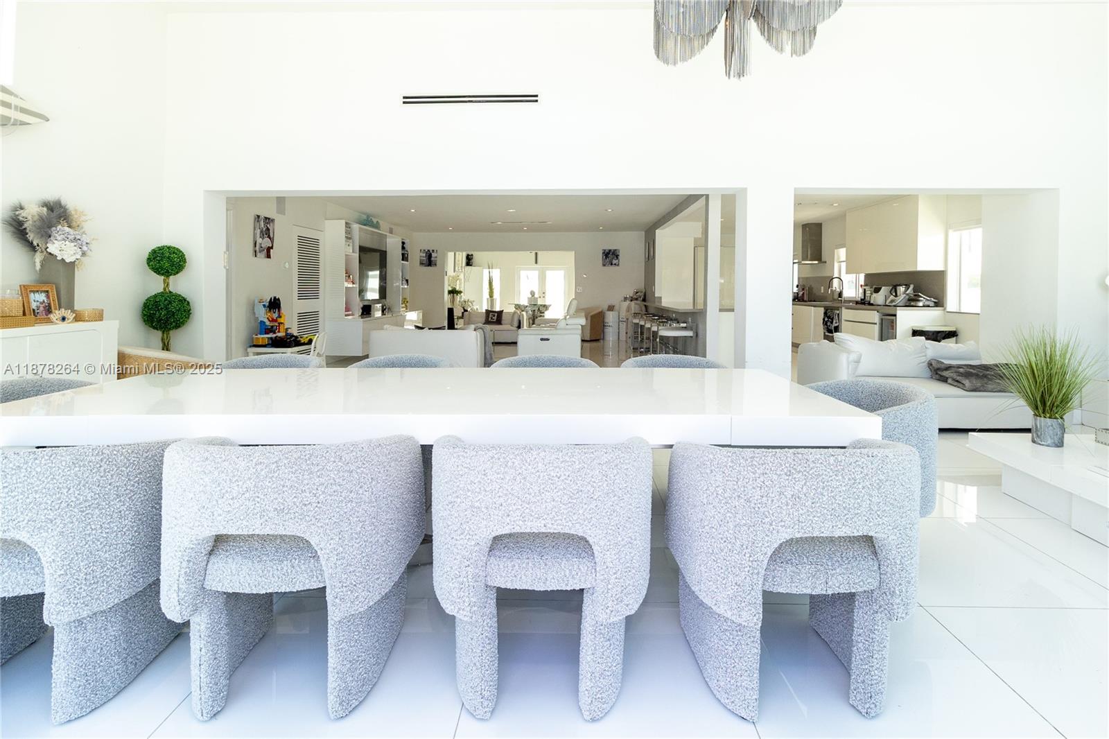1215 N Biscayne Point Rd, Miami Beach FL 33141