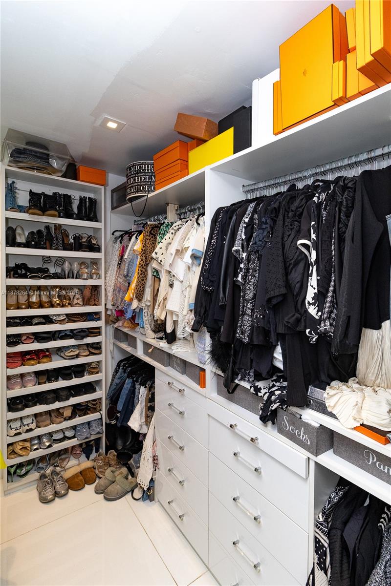 1215 N Biscayne Point Rd, Miami Beach FL 33141