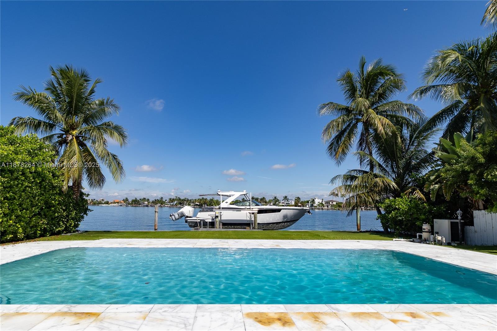 1215 N Biscayne Point Rd, Miami Beach FL 33141