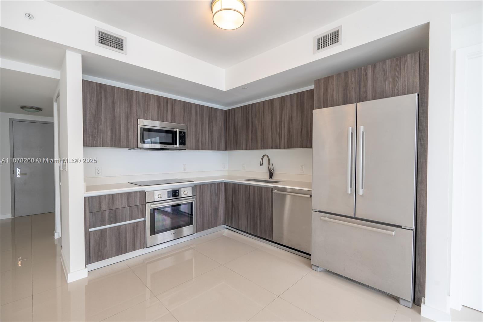 488 NE 18th St #4202, Miami FL 33132