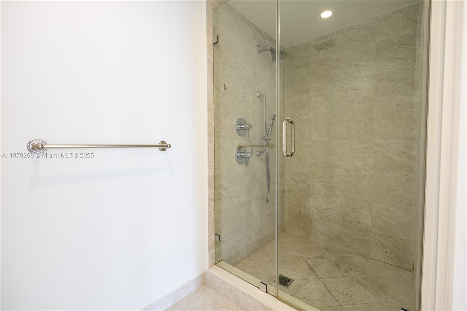 488 NE 18th St #4202, Miami FL 33132