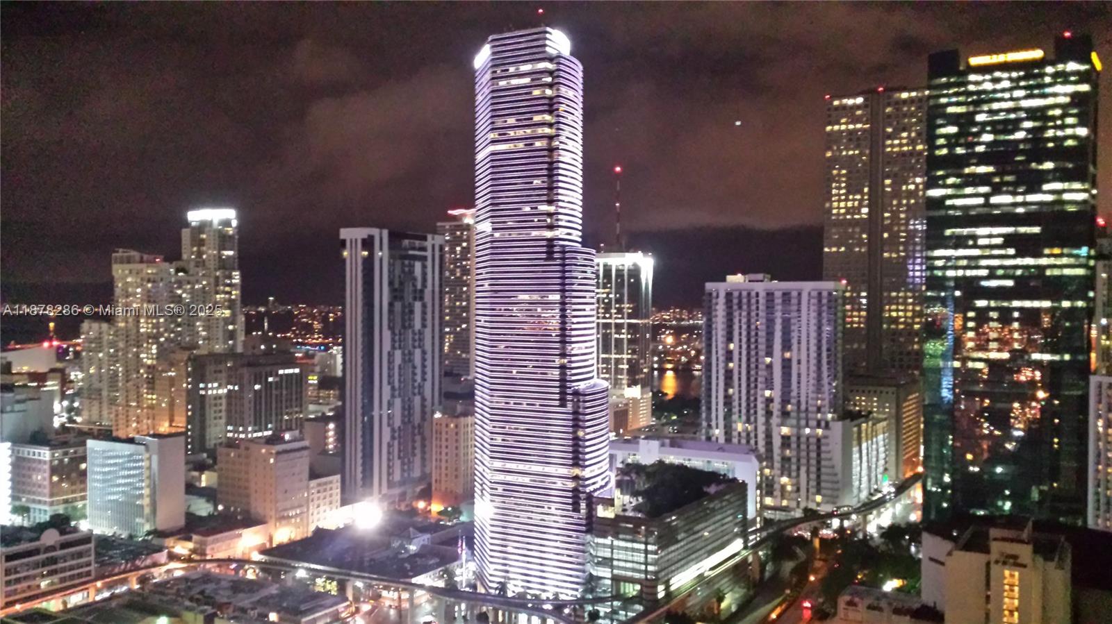 350 S Miami Ave #3409, Miami FL 33130