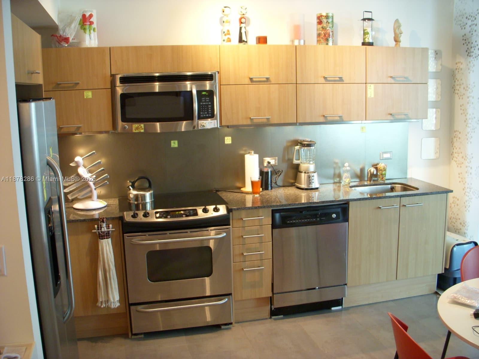 350 S Miami Ave #3409, Miami FL 33130