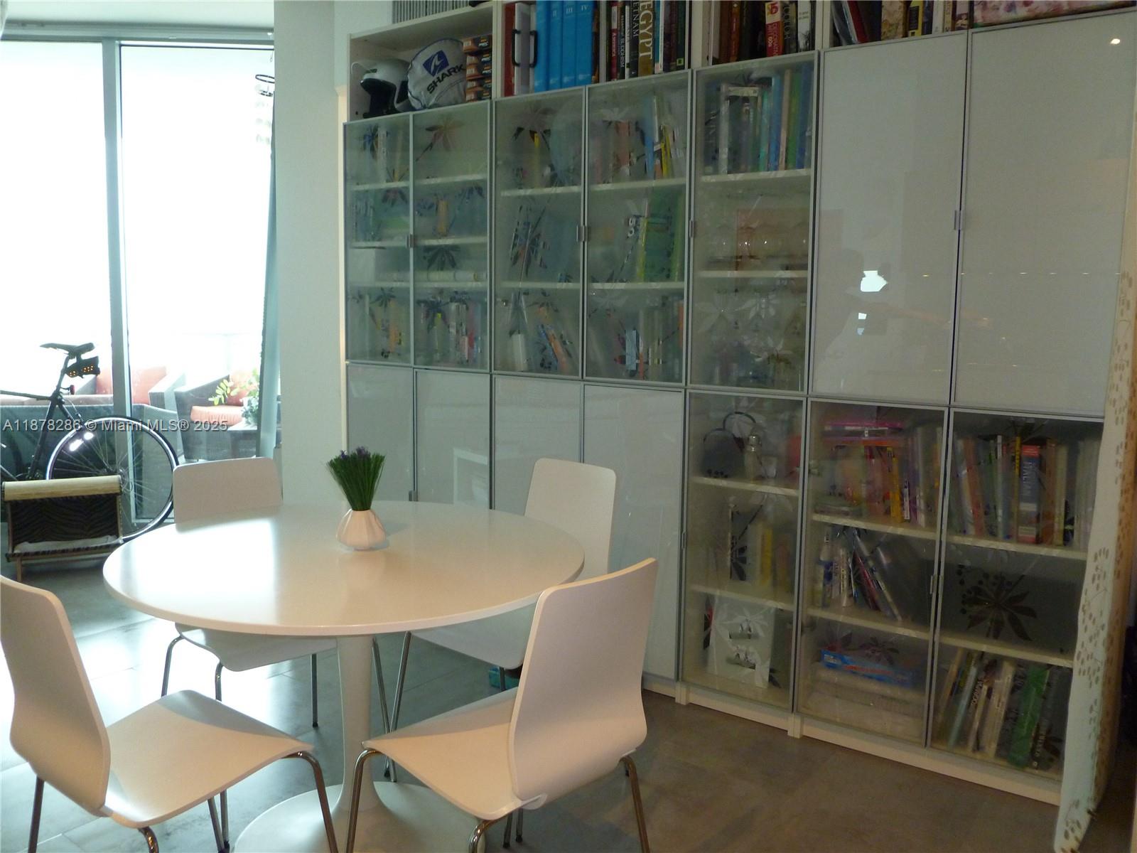 350 S Miami Ave #3409, Miami FL 33130