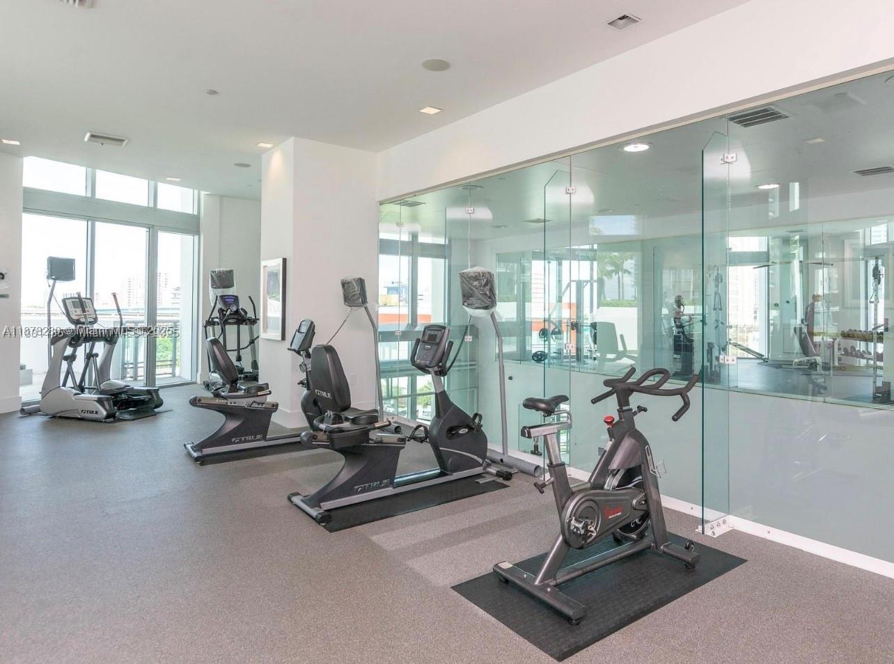 350 S Miami Ave #3409, Miami FL 33130