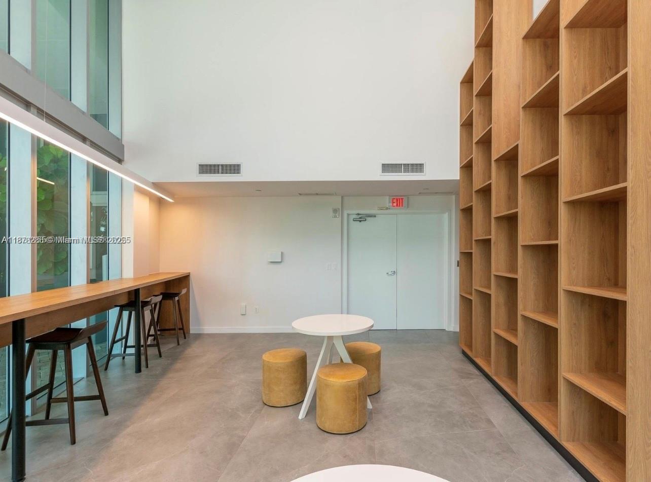 350 S Miami Ave #3409, Miami FL 33130