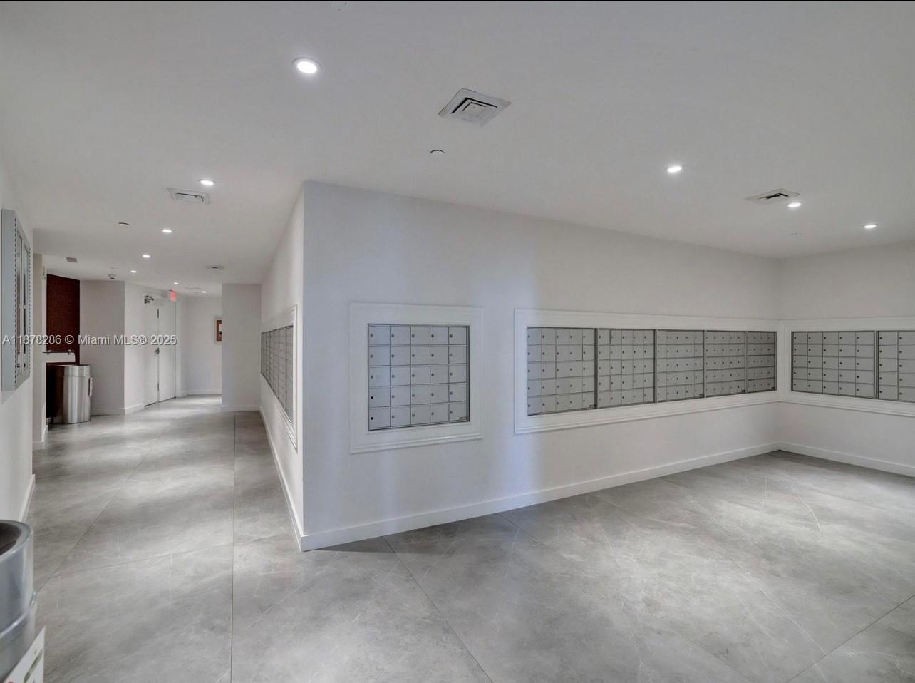350 S Miami Ave #3409, Miami FL 33130