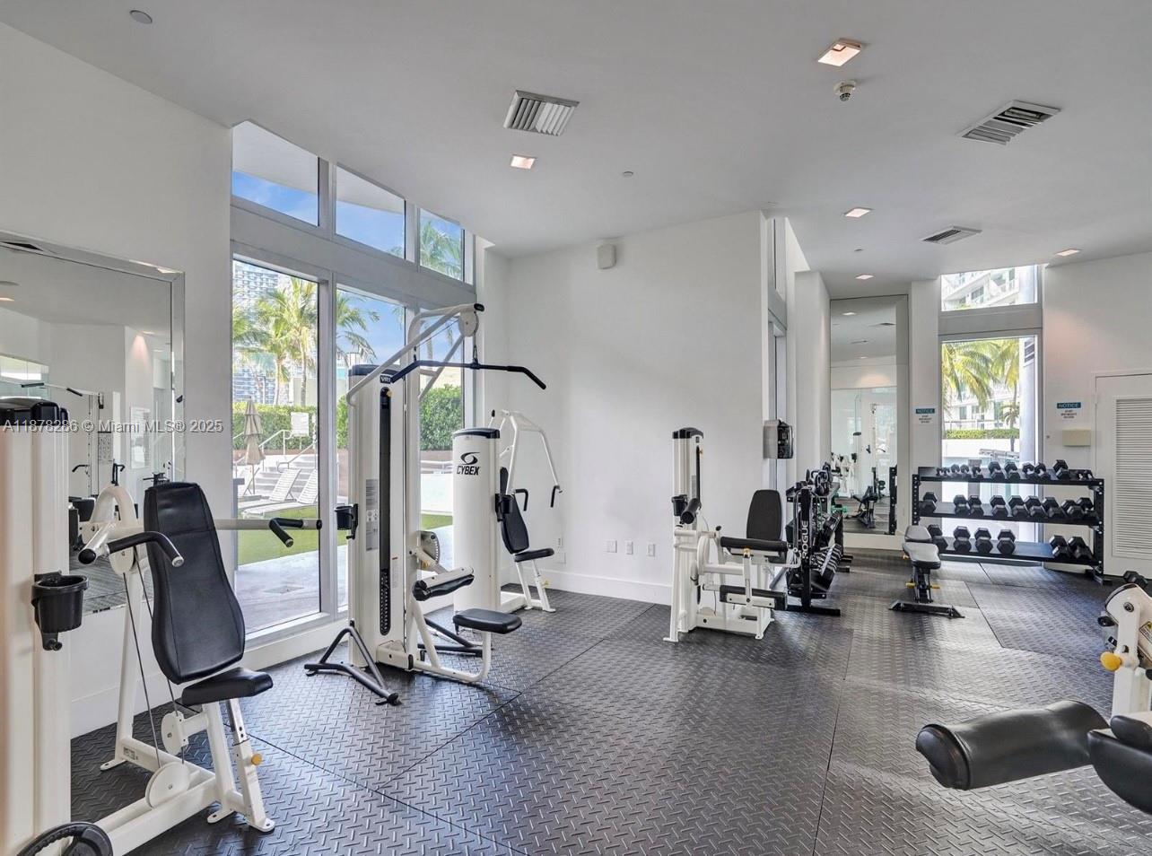 350 S Miami Ave #3409, Miami FL 33130