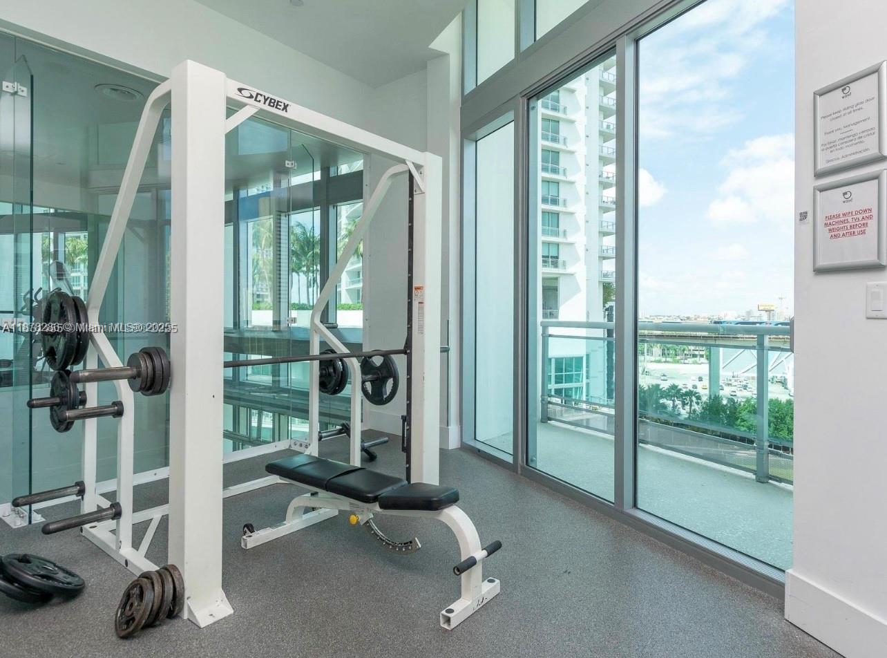 350 S Miami Ave #3409, Miami FL 33130
