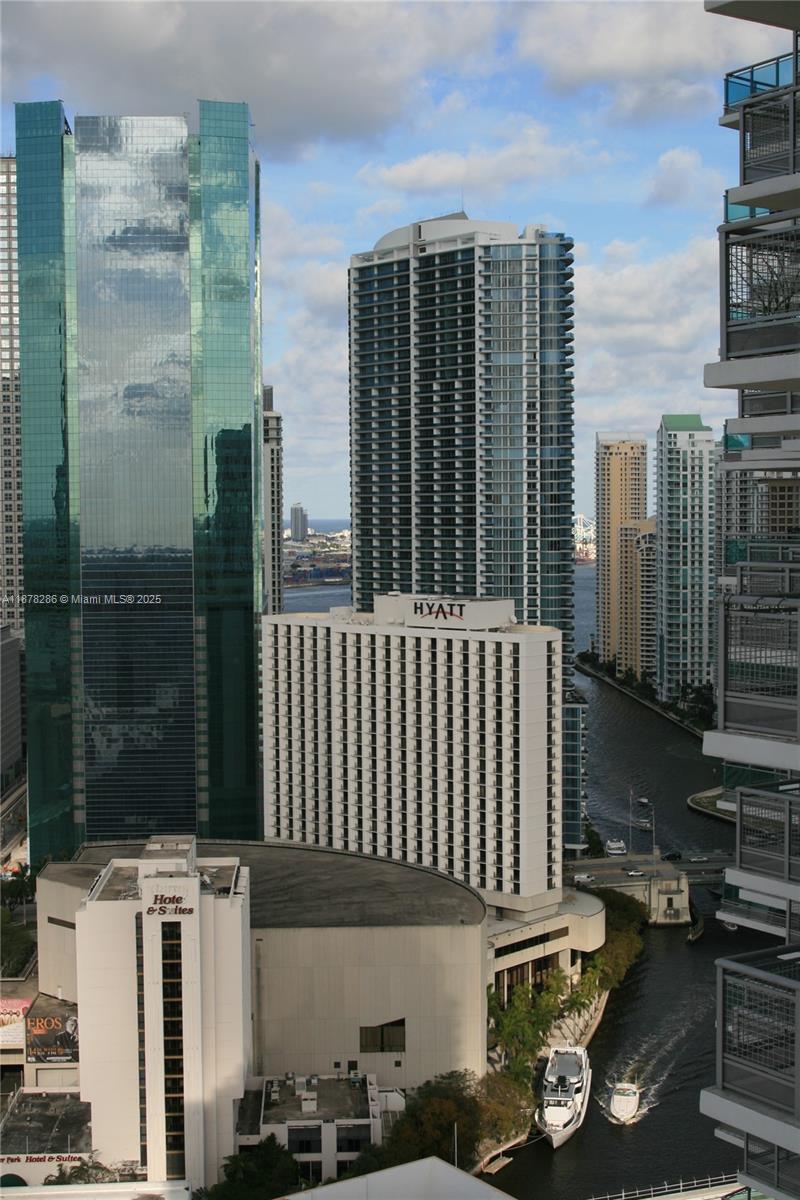 350 S Miami Ave #3409, Miami FL 33130