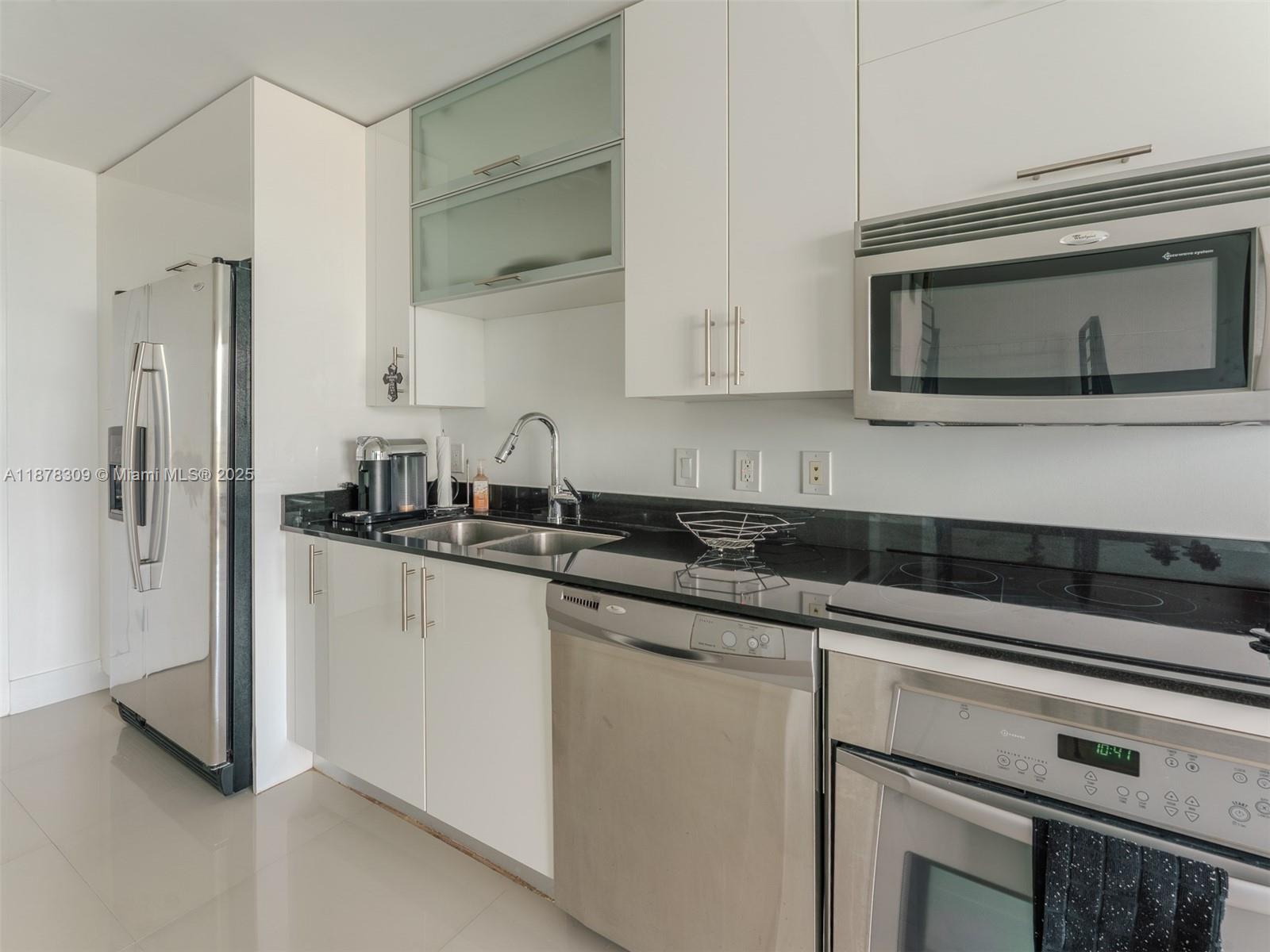 60 SW 13th St #2211, Miami FL 33130