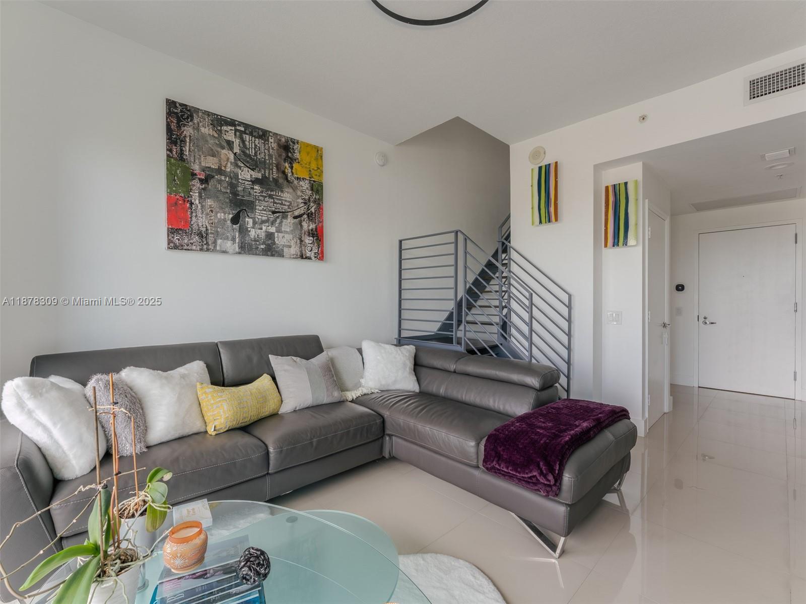 60 SW 13th St #2211, Miami FL 33130
