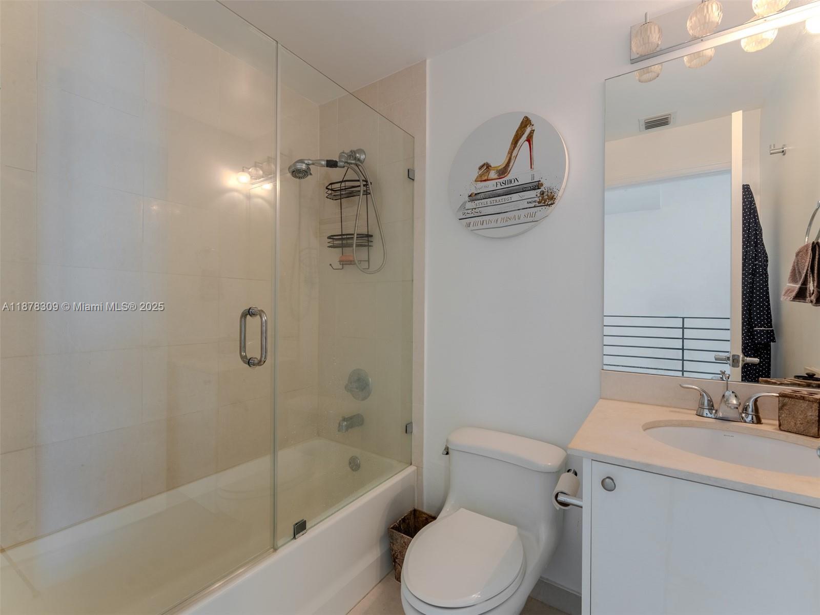 60 SW 13th St #2211, Miami FL 33130