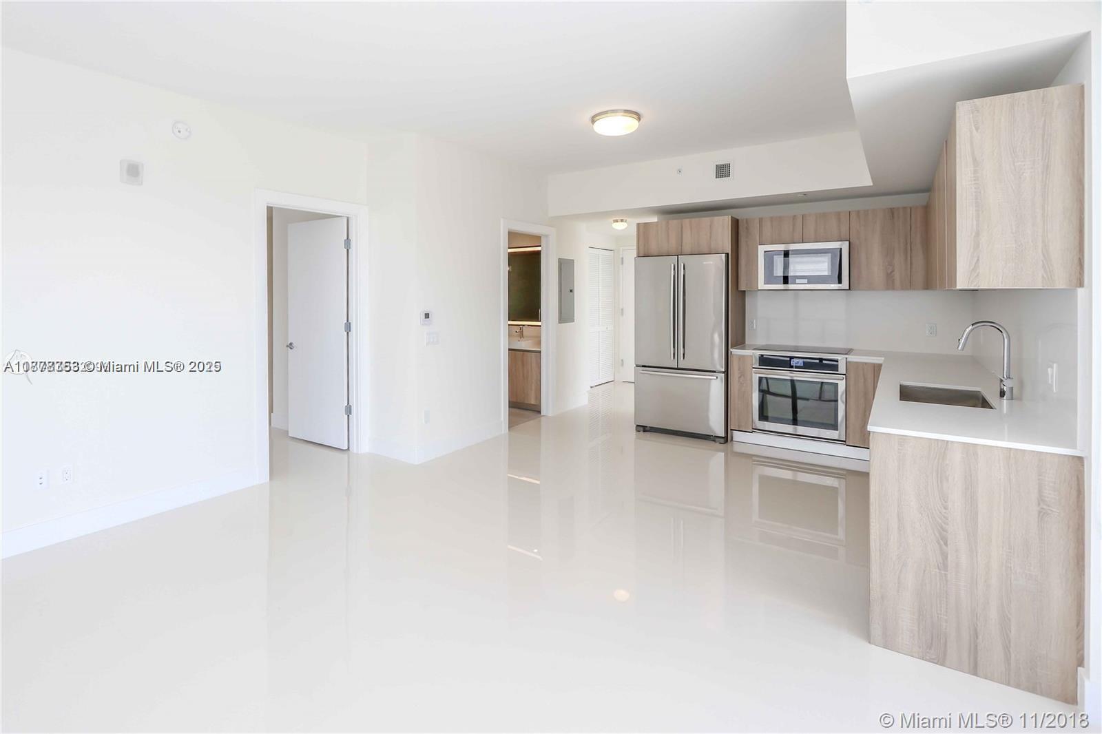 2960 NE 207th St #901+Den, Aventura FL 33180