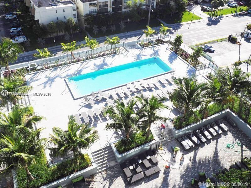 2960 NE 207th St #901+Den, Aventura FL 33180