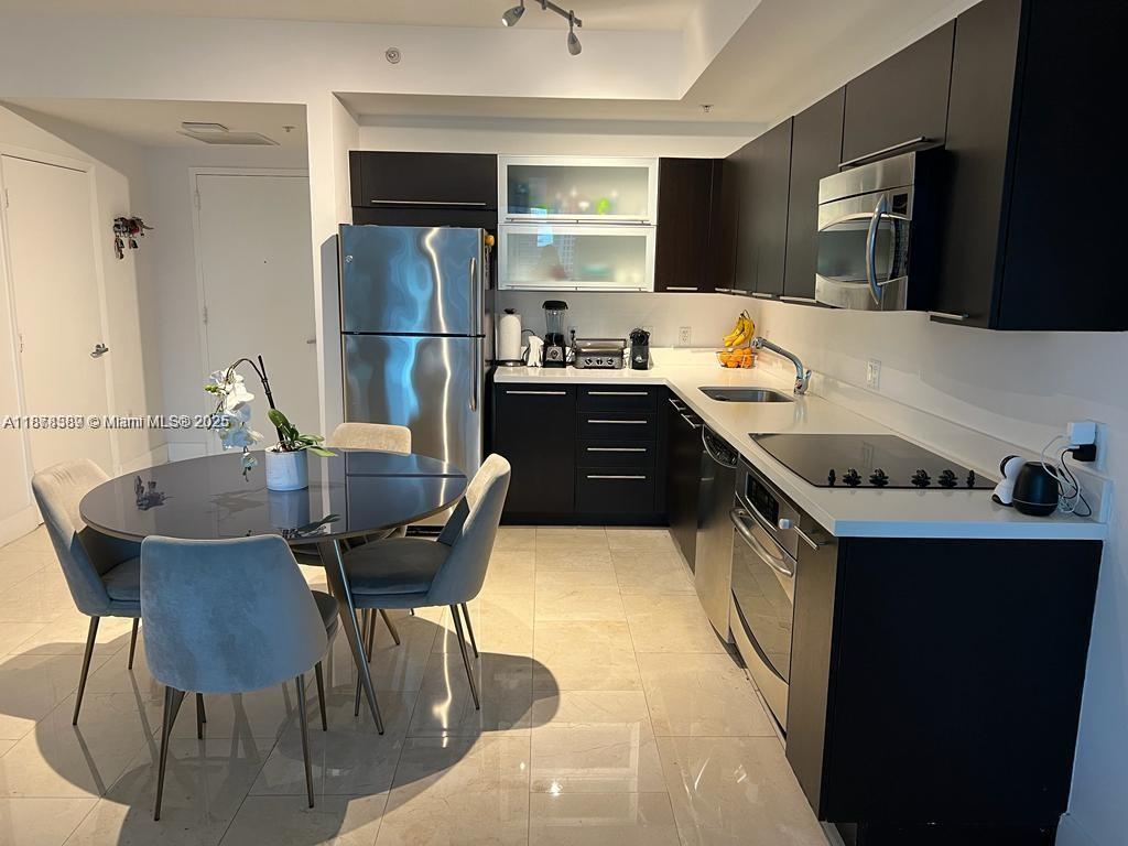 90 SW 3rd St #2103, Miami FL 33130