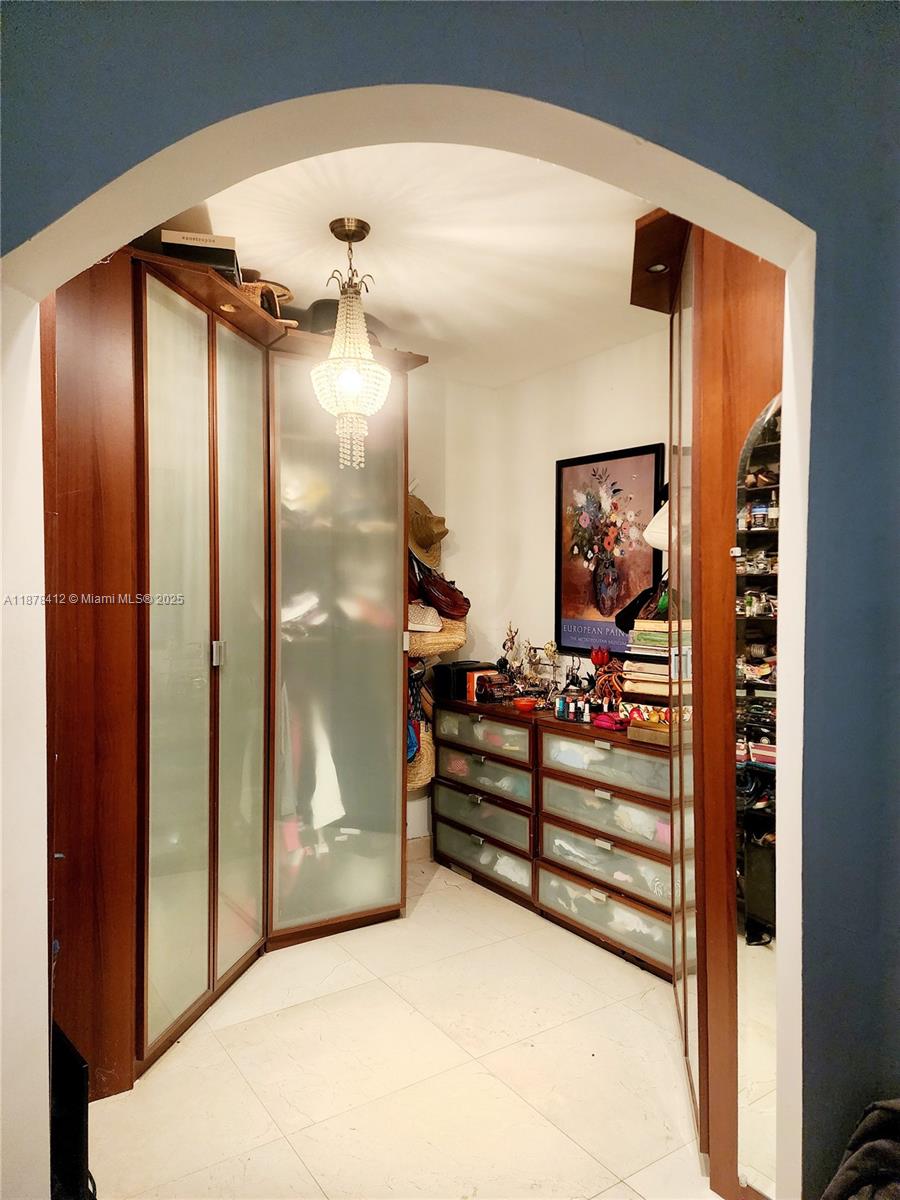 1710 Cleveland Rd, Miami Beach FL 33141