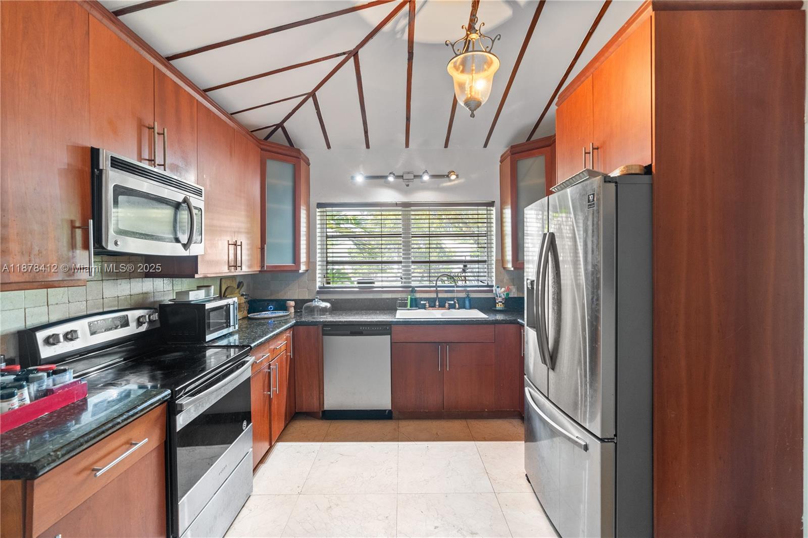 1710 Cleveland Rd, Miami Beach FL 33141