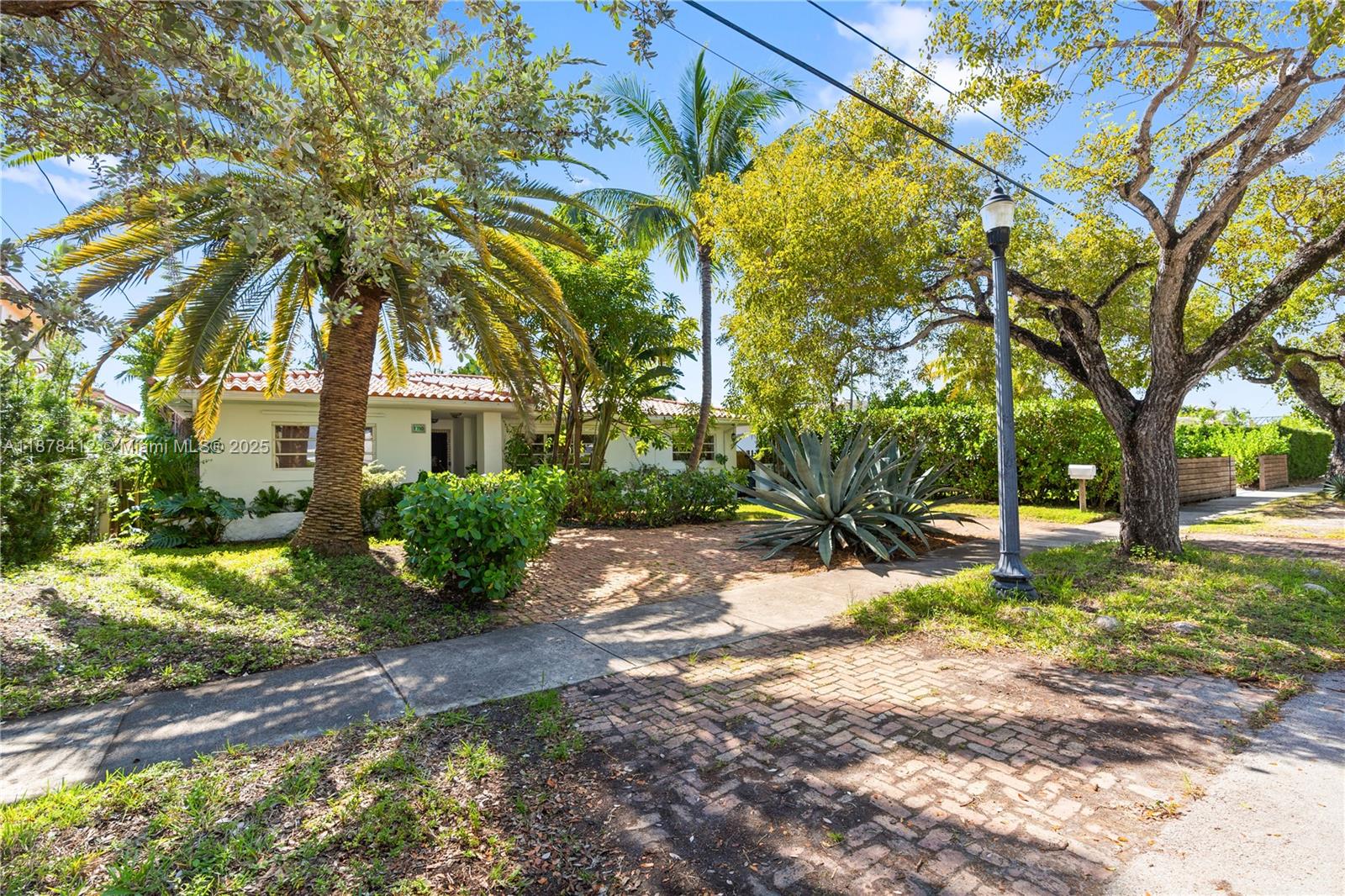 1710 Cleveland Rd, Miami Beach FL 33141