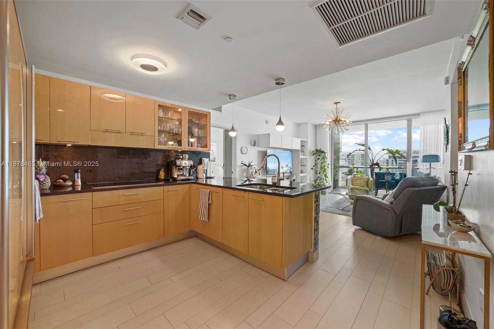 6799 Collins Ave #1006, Miami Beach FL 33141