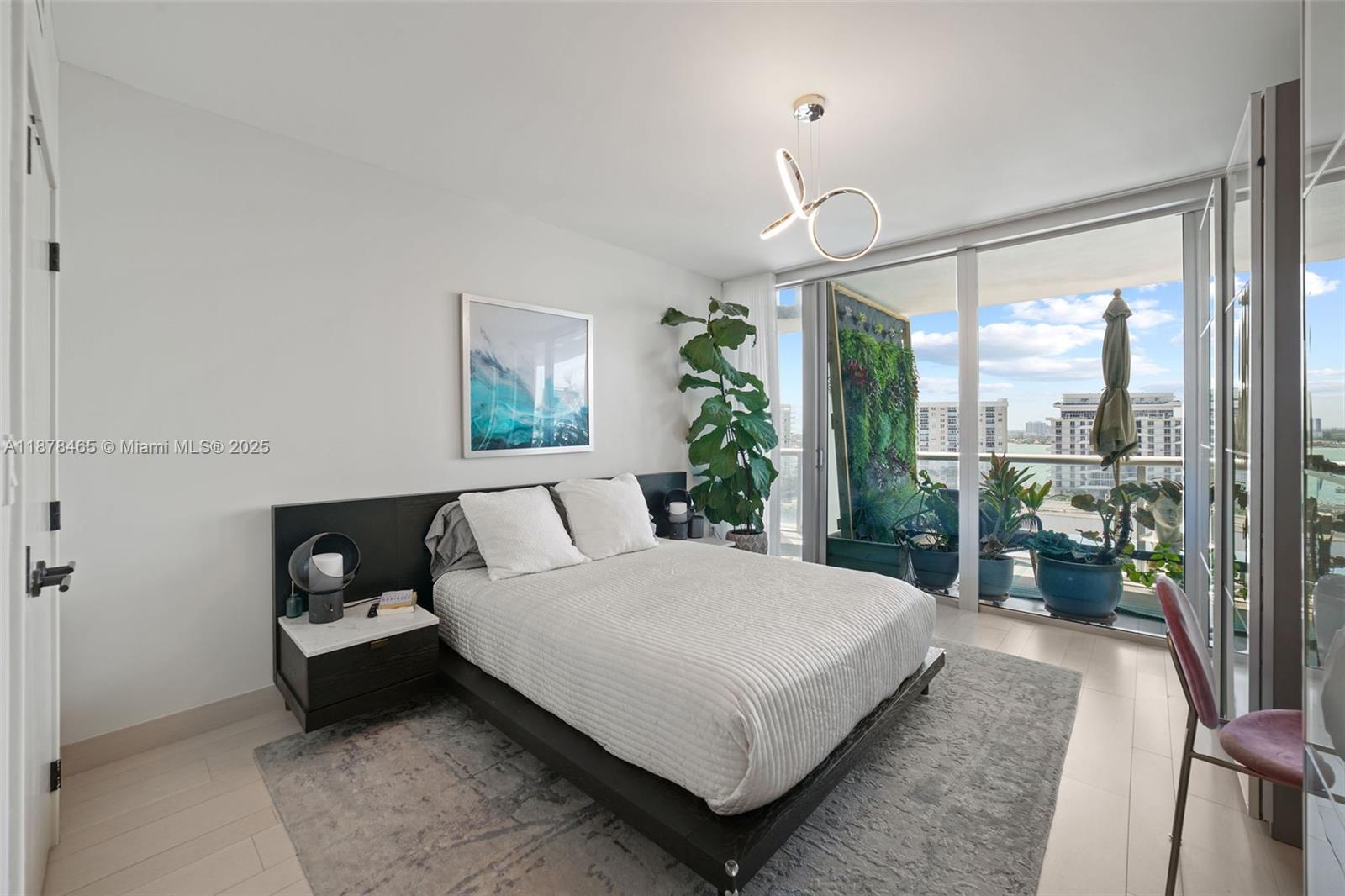 6799 Collins Ave #1006, Miami Beach FL 33141