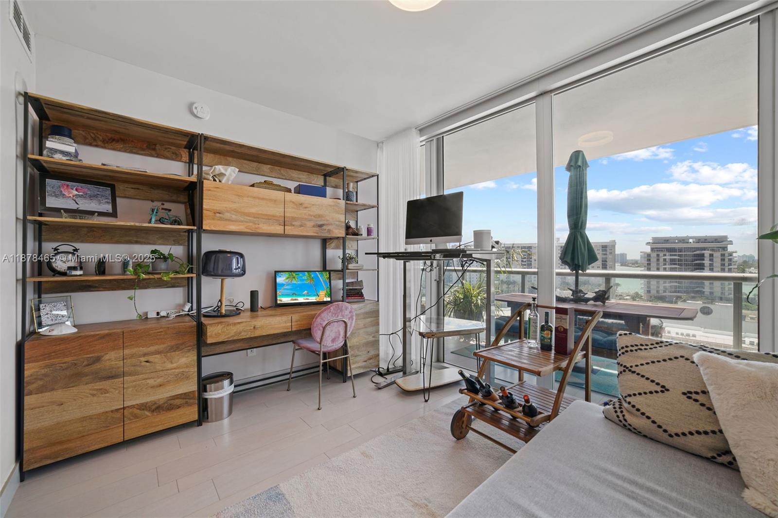 6799 Collins Ave #1006, Miami Beach FL 33141