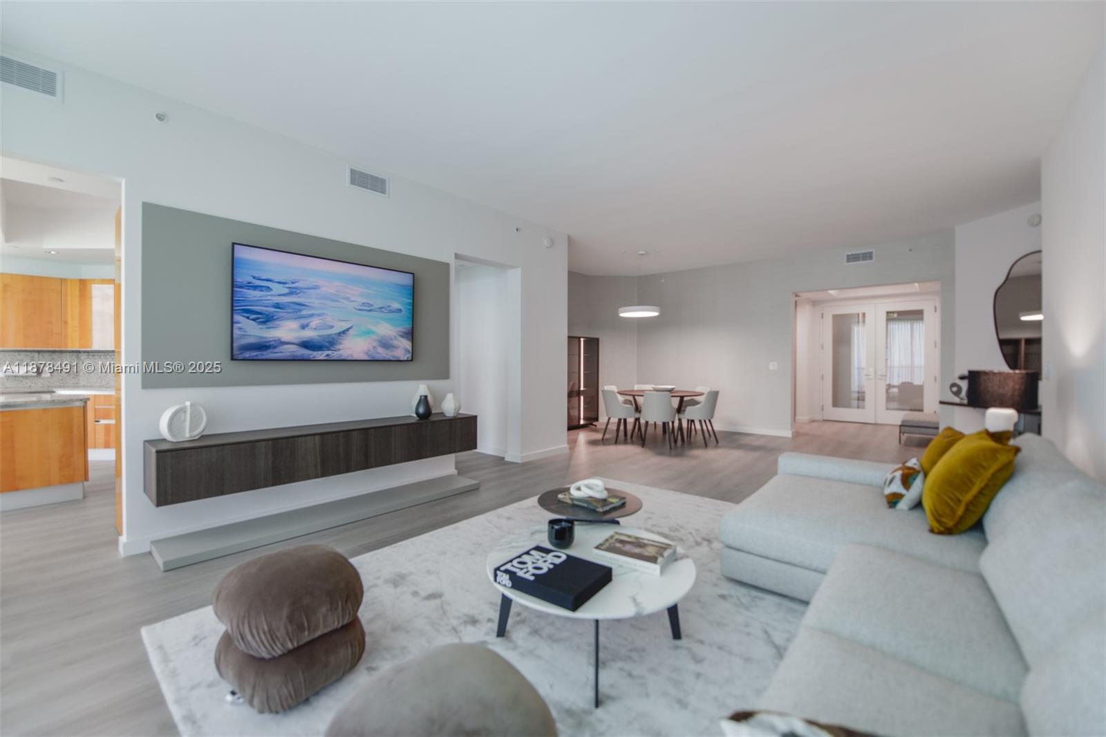 16051 Collins Ave #2102, Sunny Isles Beach FL 33160