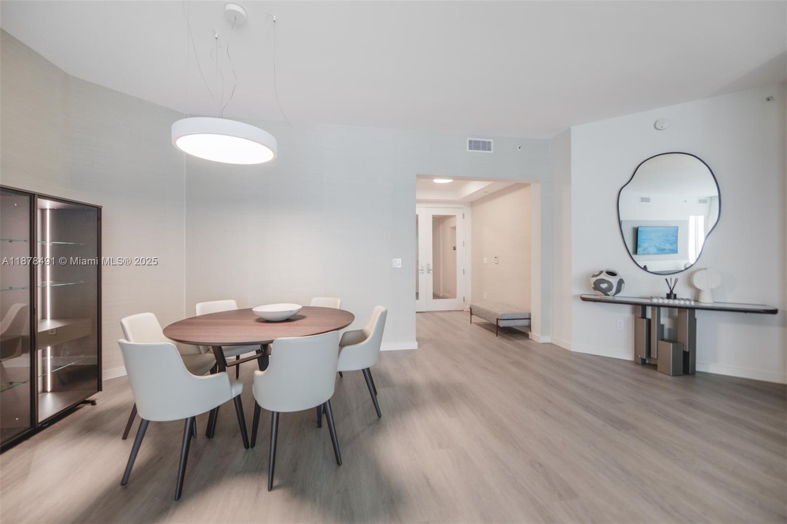 16051 Collins Ave #2102, Sunny Isles Beach FL 33160