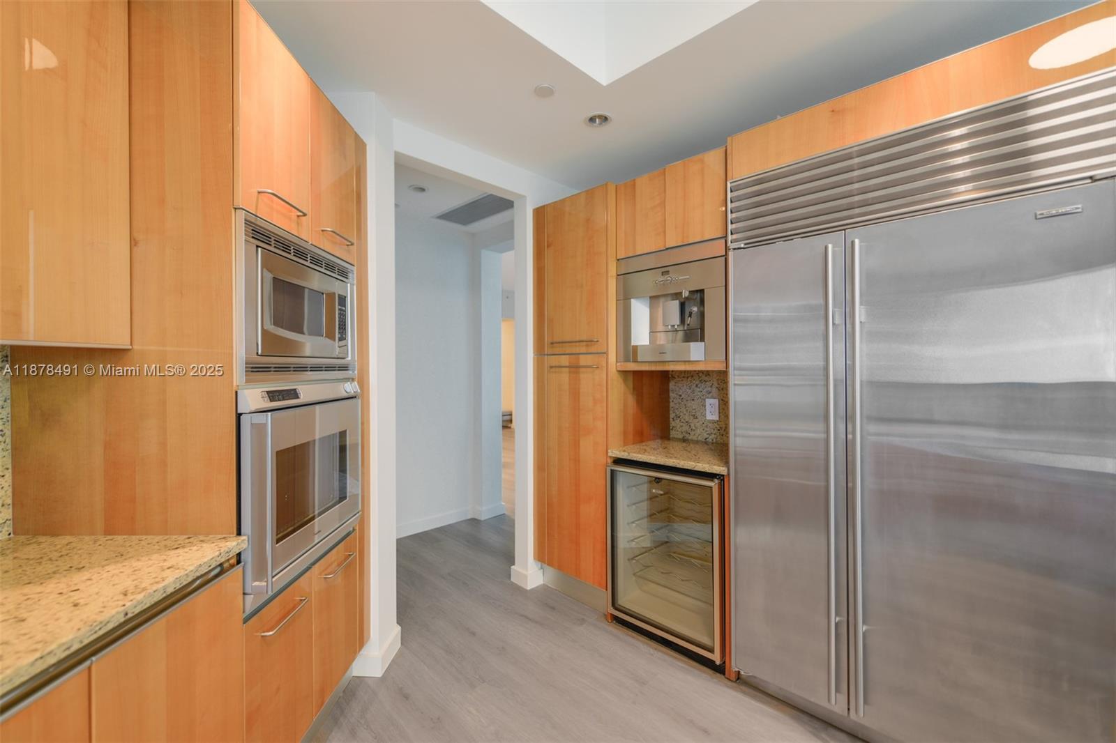 16051 Collins Ave #2102, Sunny Isles Beach FL 33160