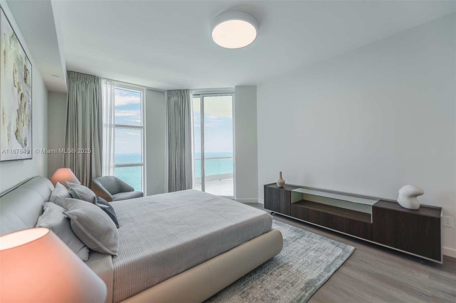16051 Collins Ave #2102, Sunny Isles Beach FL 33160