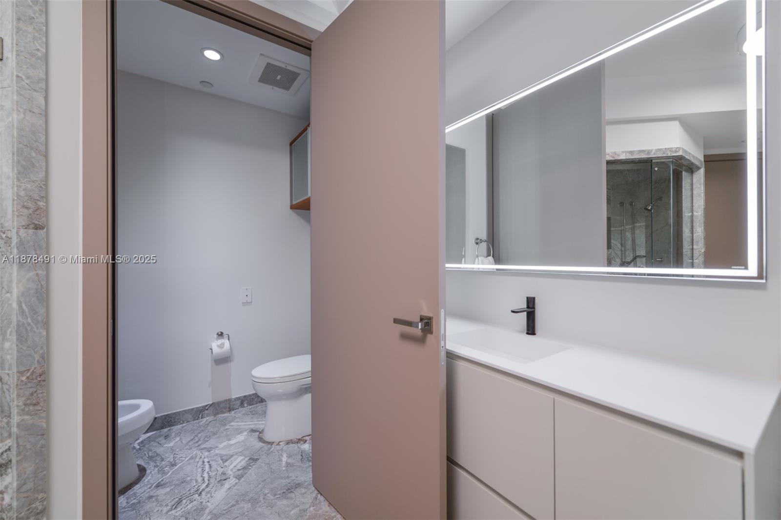 16051 Collins Ave #2102, Sunny Isles Beach FL 33160