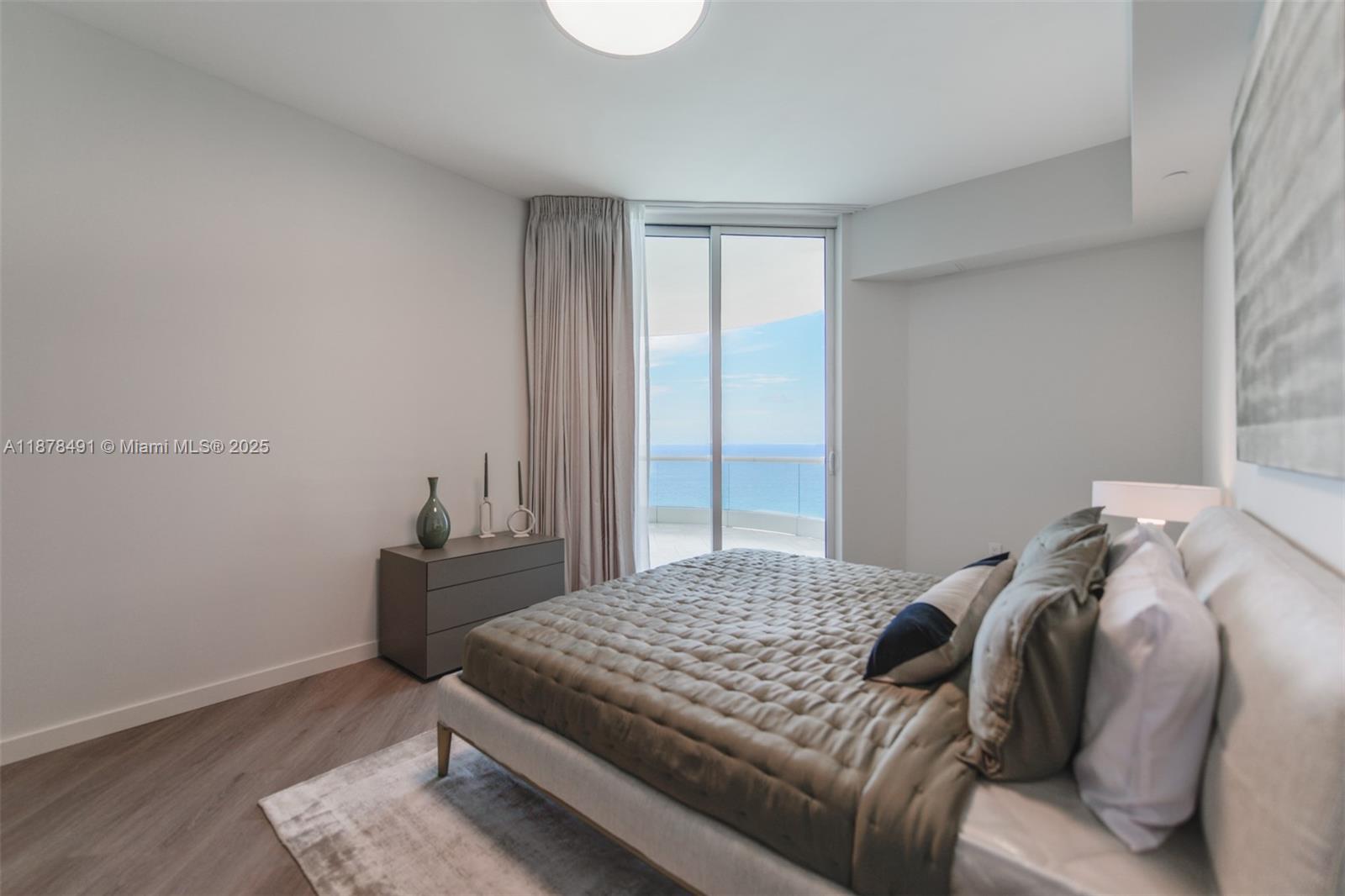 16051 Collins Ave #2102, Sunny Isles Beach FL 33160