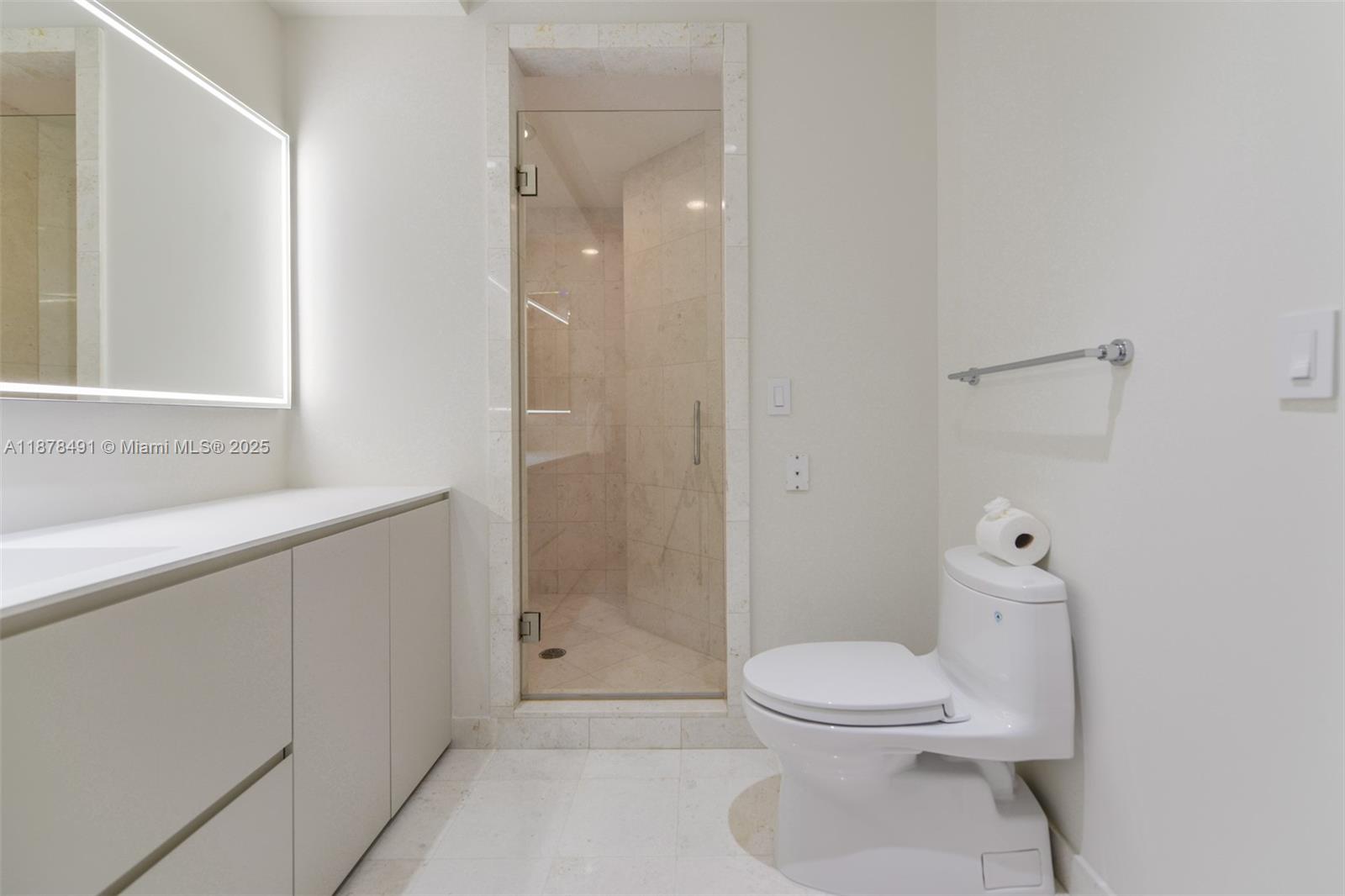 16051 Collins Ave #2102, Sunny Isles Beach FL 33160