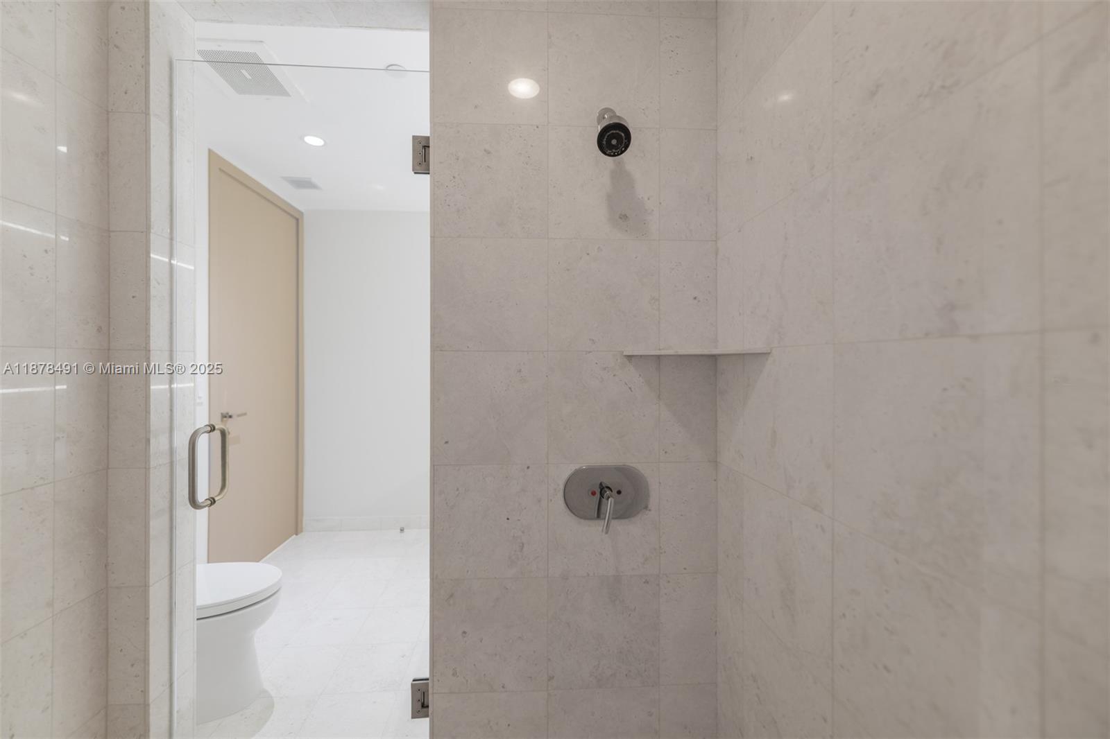 16051 Collins Ave #2102, Sunny Isles Beach FL 33160