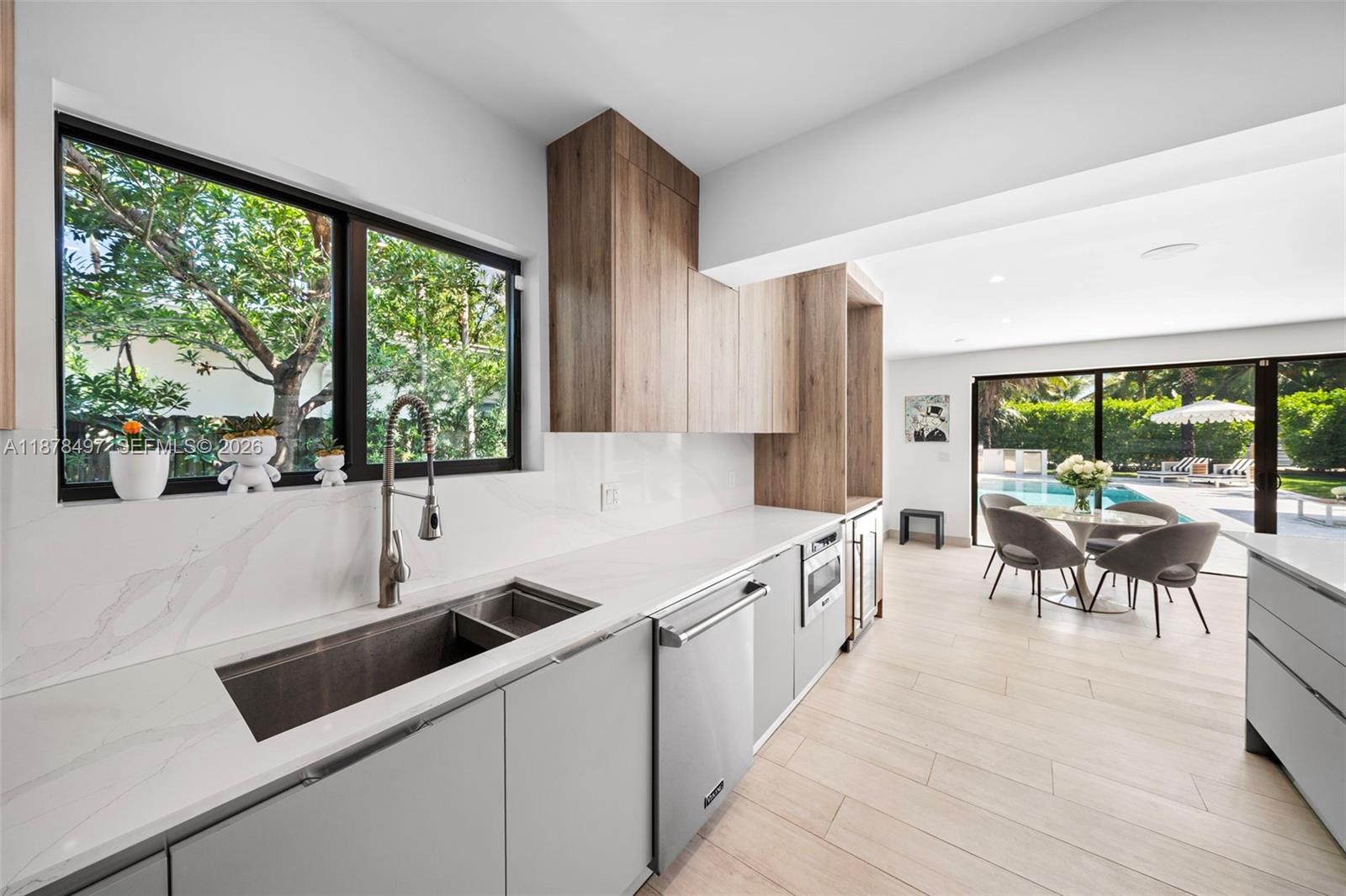 8033 Noremac Ave, Miami Beach FL 33141