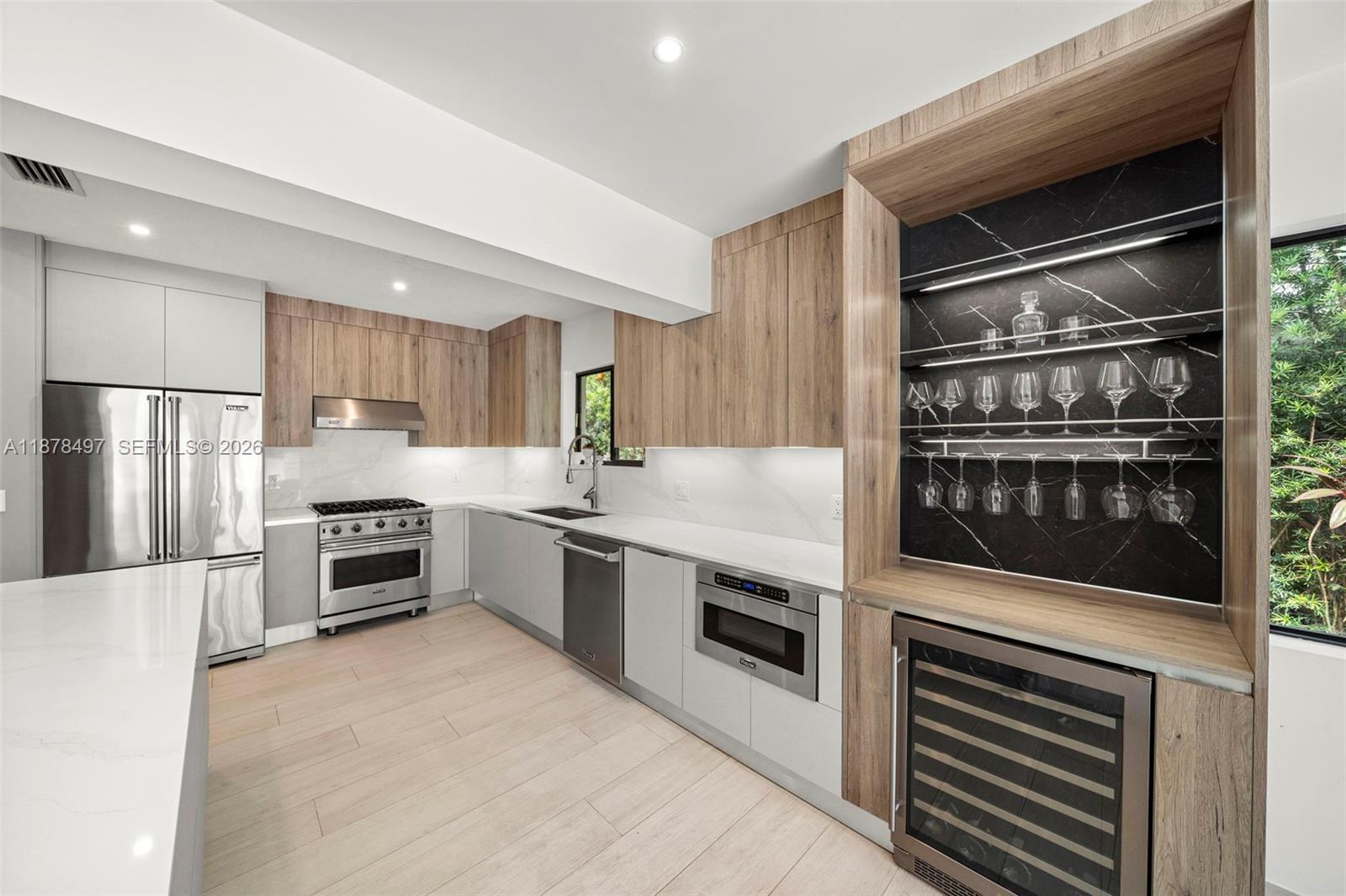 8033 Noremac Ave, Miami Beach FL 33141