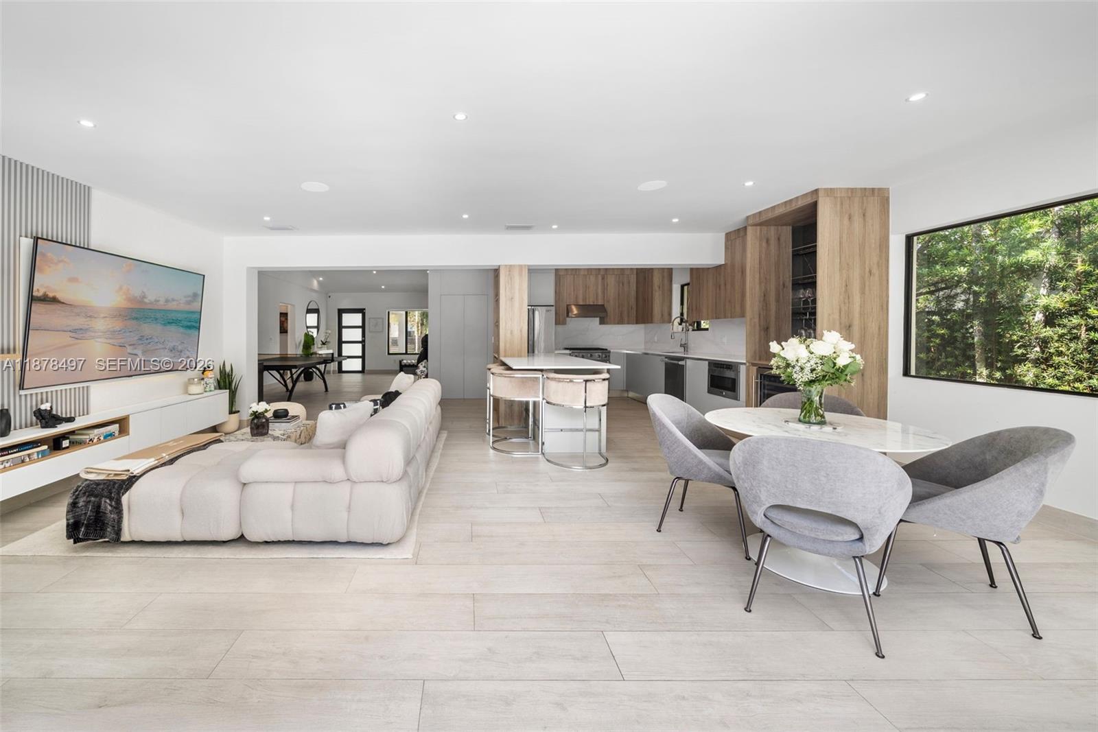 8033 Noremac Ave, Miami Beach FL 33141