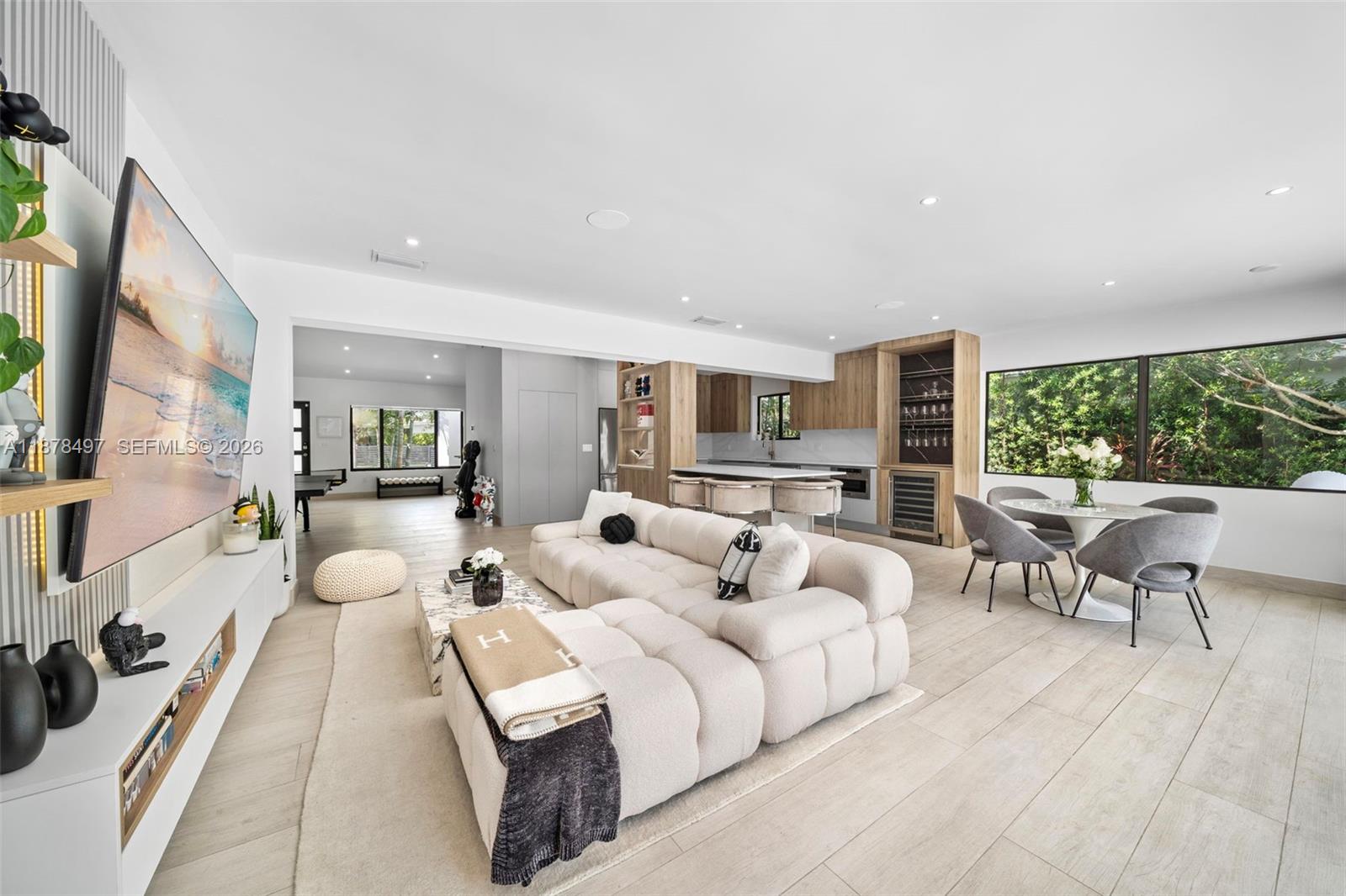 8033 Noremac Ave, Miami Beach FL 33141