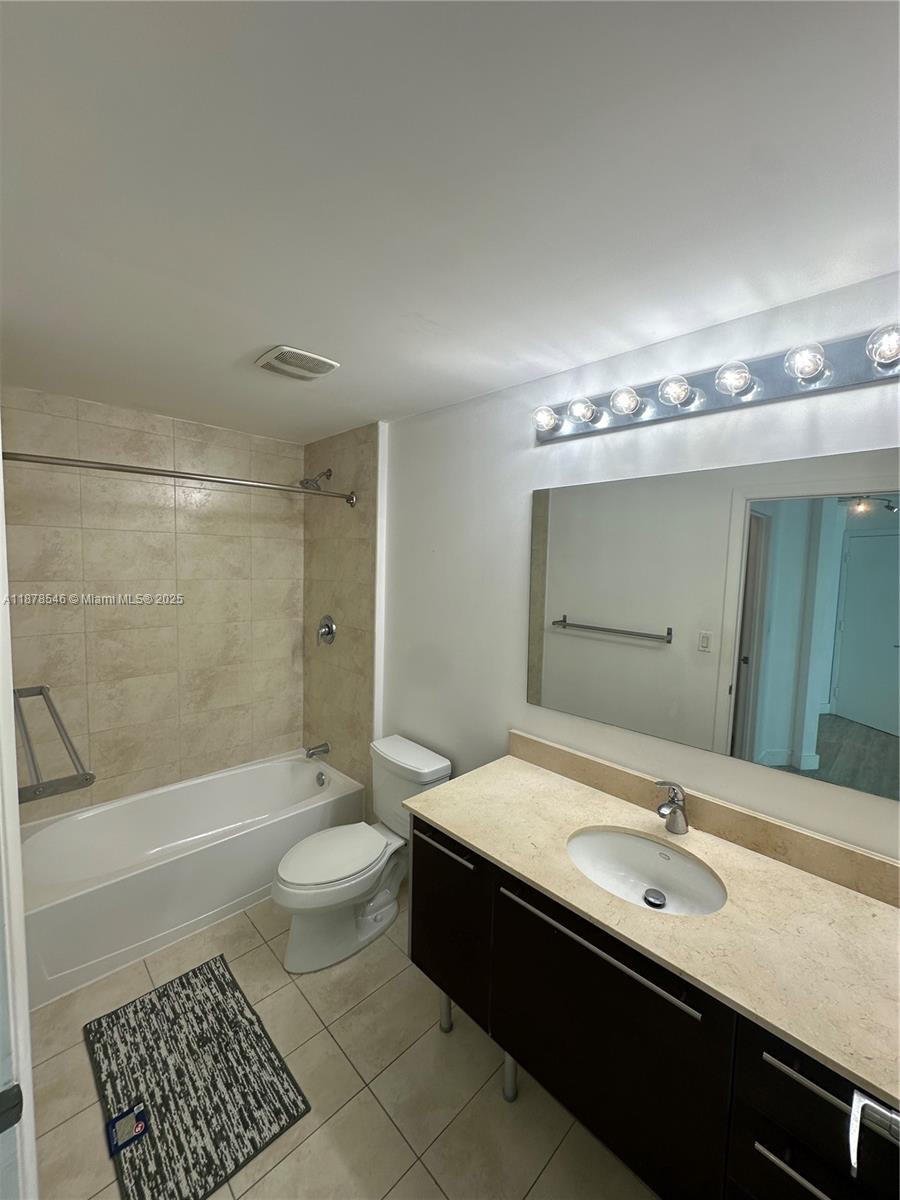 1900 N Bayshore Dr #2305, Miami FL 33132