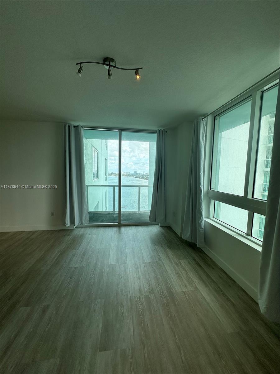 1900 N Bayshore Dr #2305, Miami FL 33132
