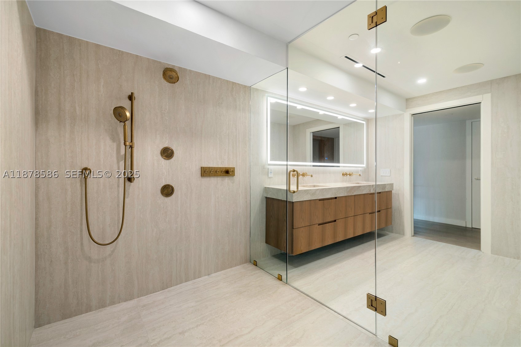 4701 N Meridian Ave #222, Miami Beach FL 33140