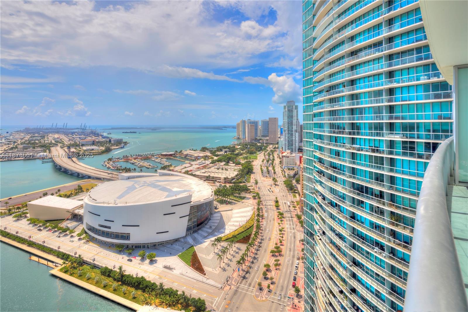 900 Biscayne Blvd #4003, Miami FL 33132