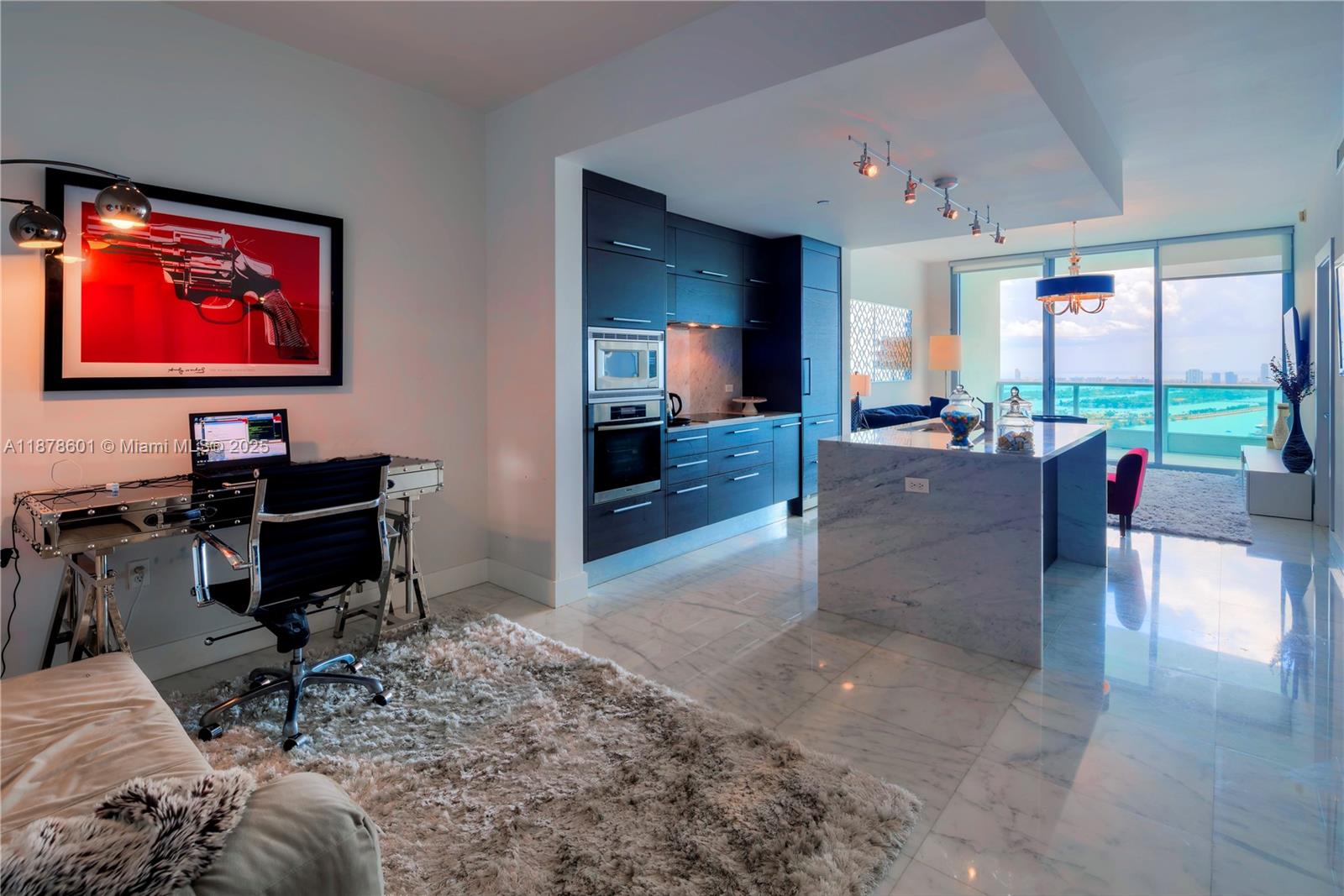 900 Biscayne Blvd #4003, Miami FL 33132