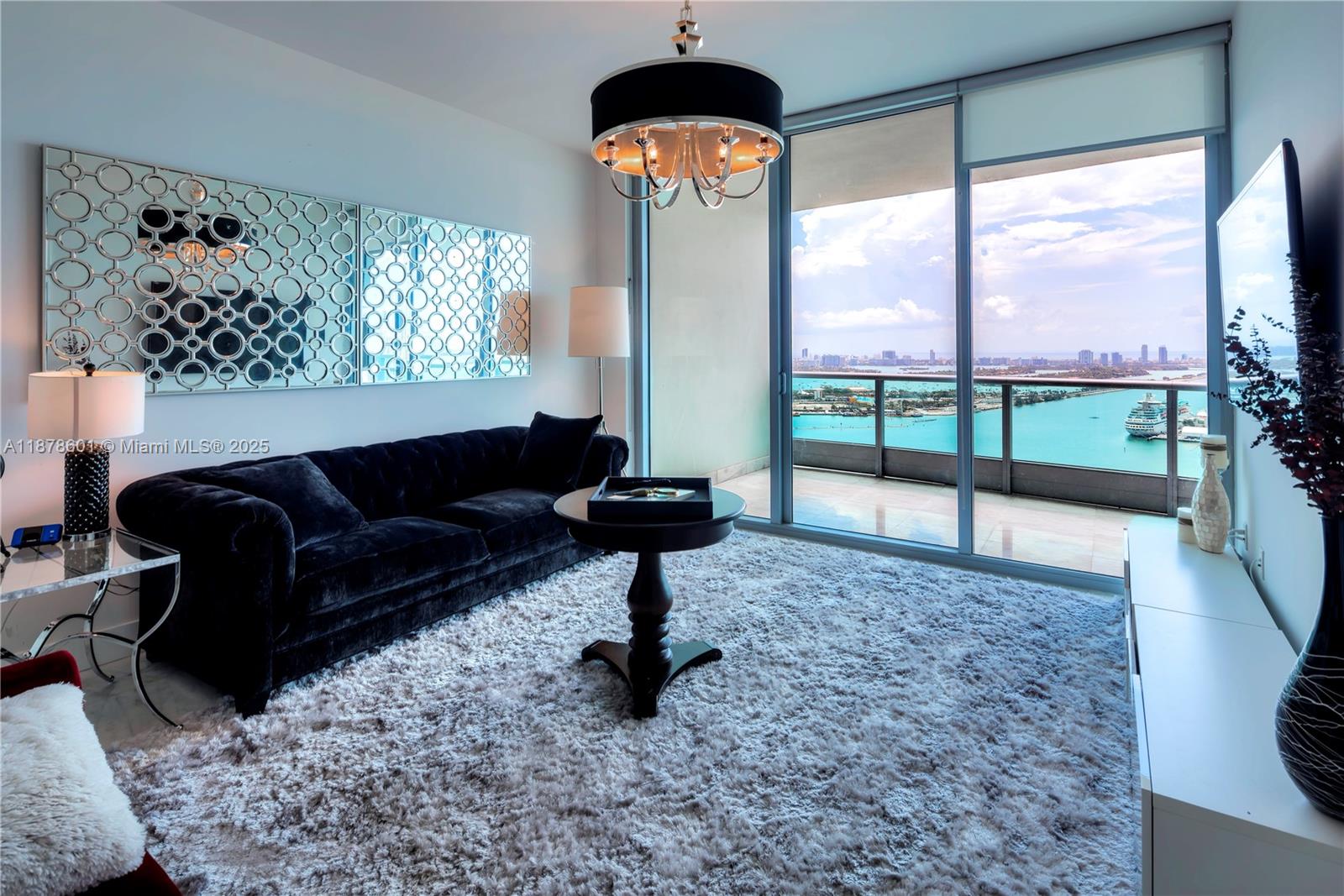 900 Biscayne Blvd #4003, Miami FL 33132