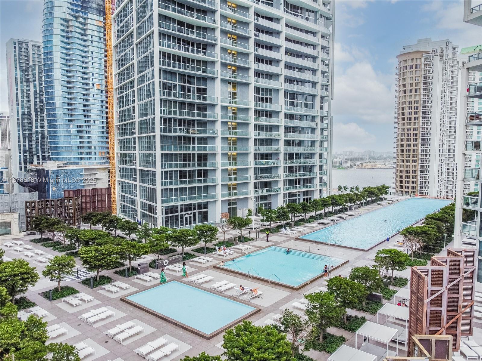 485 Brickell Ave #1601, Miami FL 33131