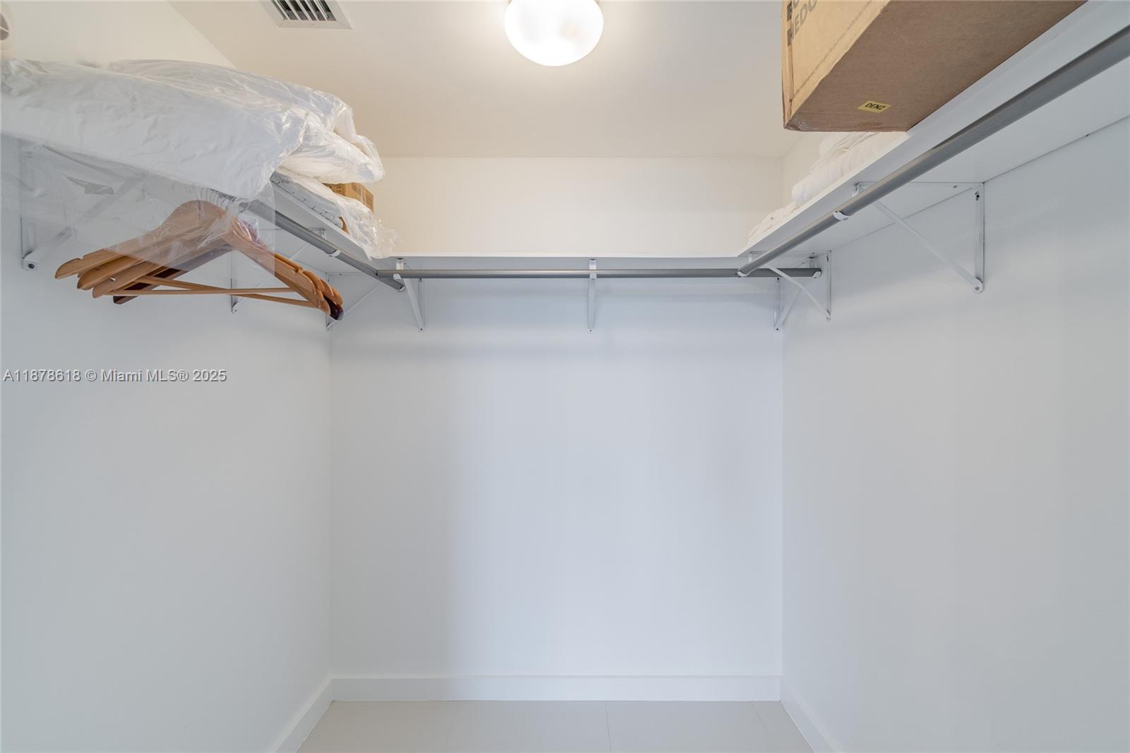 485 Brickell Ave #1601, Miami FL 33131