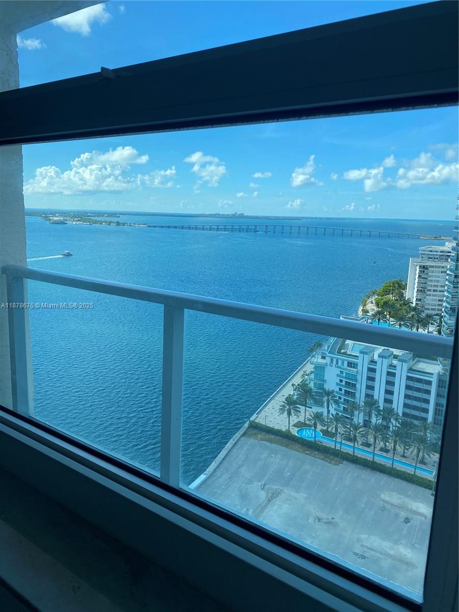 1155 Brickell Bay Dr #2405, Miami FL 33131
