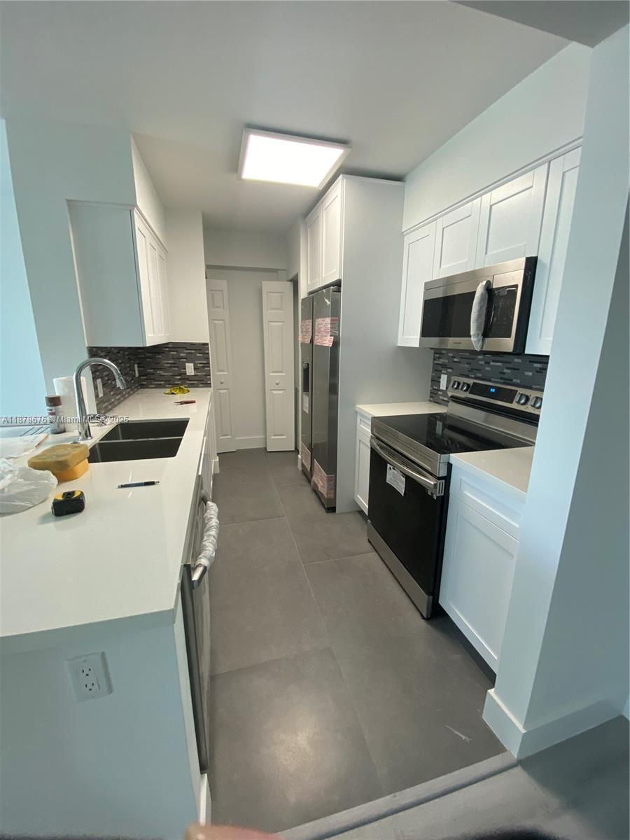 1155 Brickell Bay Dr #2405, Miami FL 33131