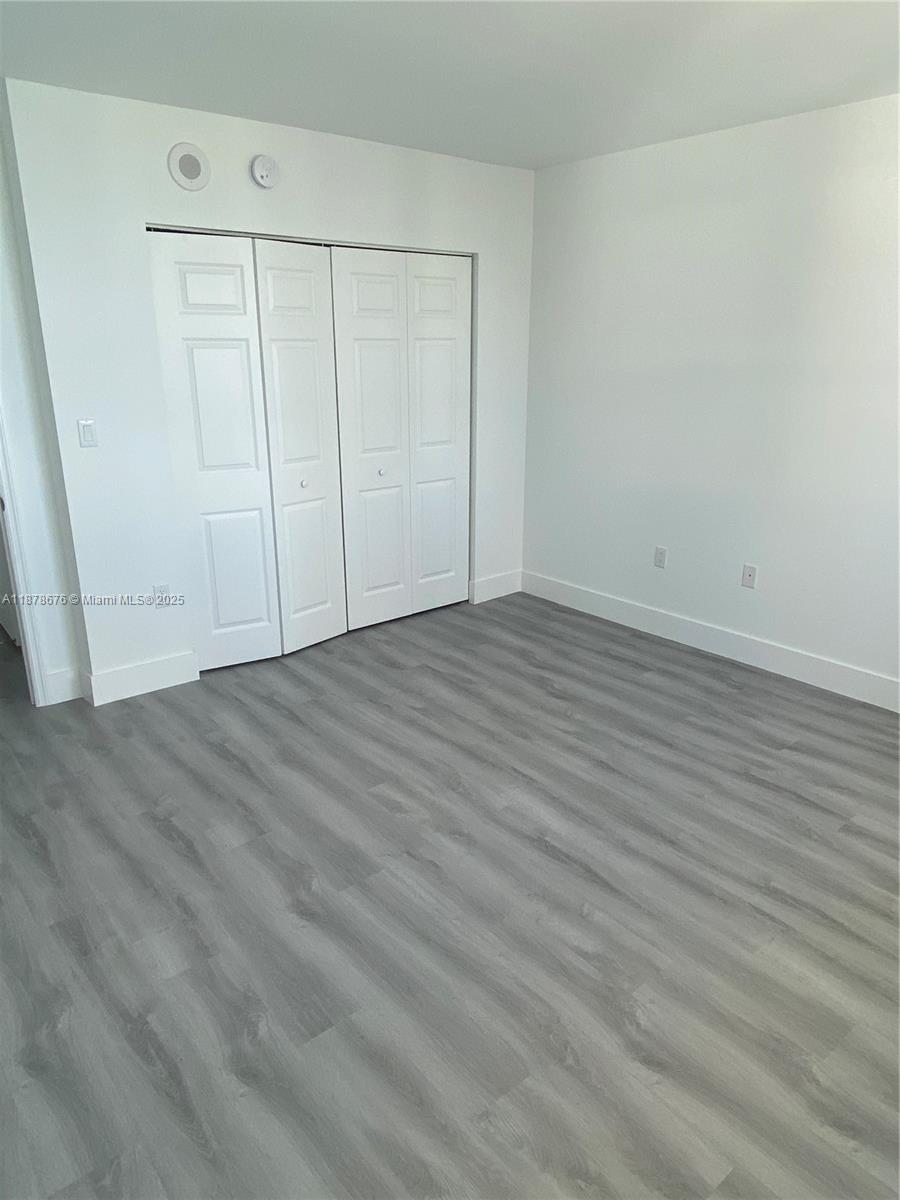 1155 Brickell Bay Dr #2405, Miami FL 33131